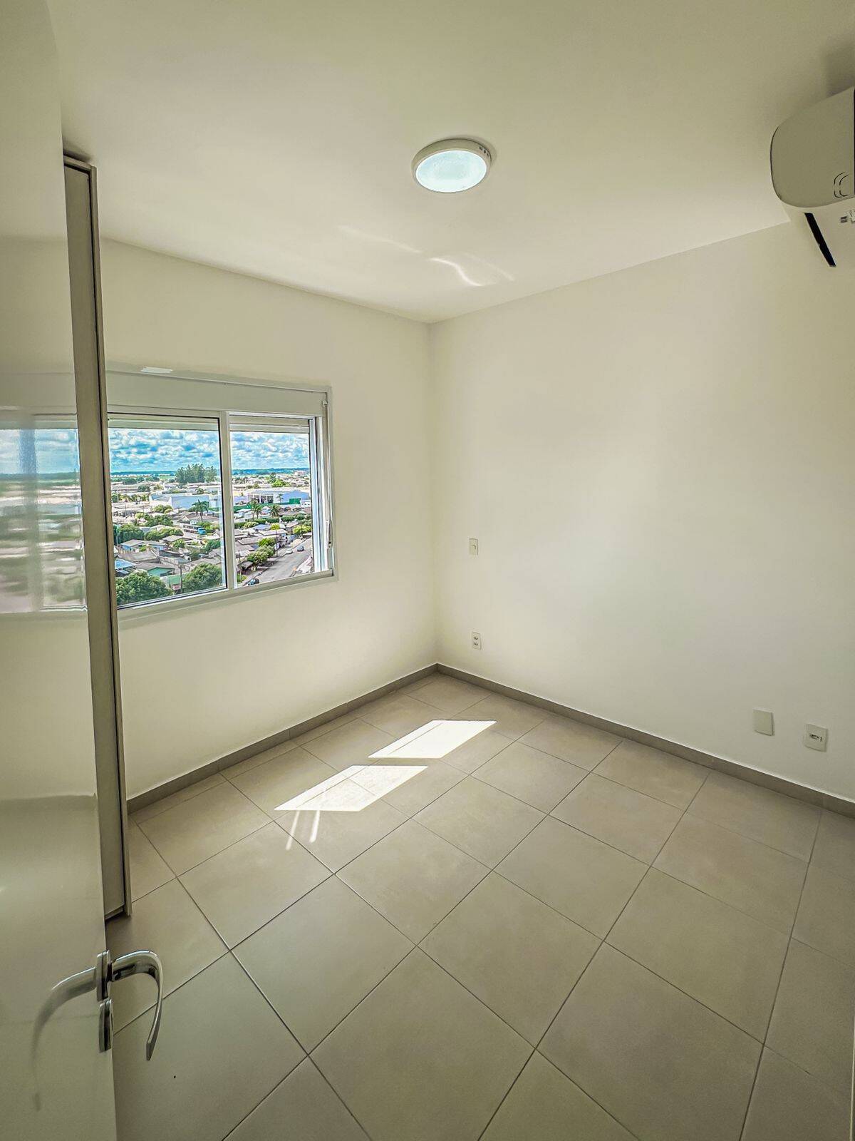 Apartamento à venda com 3 quartos, 71370m² - Foto 13