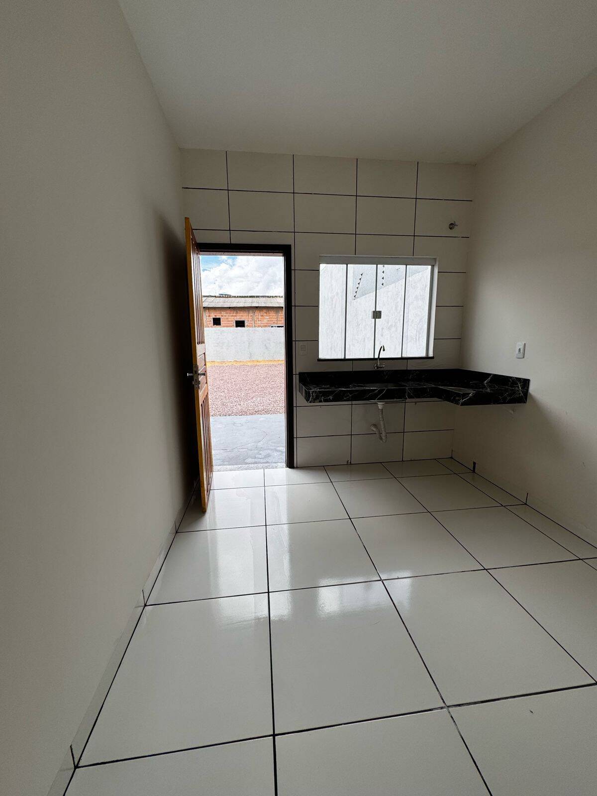 Casa à venda com 2 quartos, 50m² - Foto 10