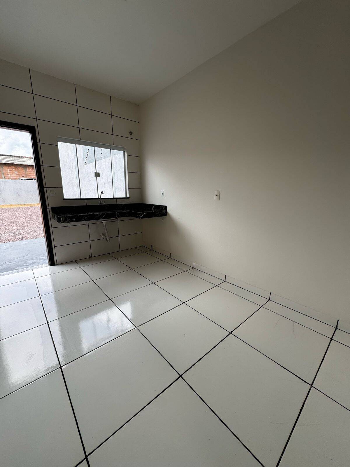 Casa à venda com 2 quartos, 50m² - Foto 12