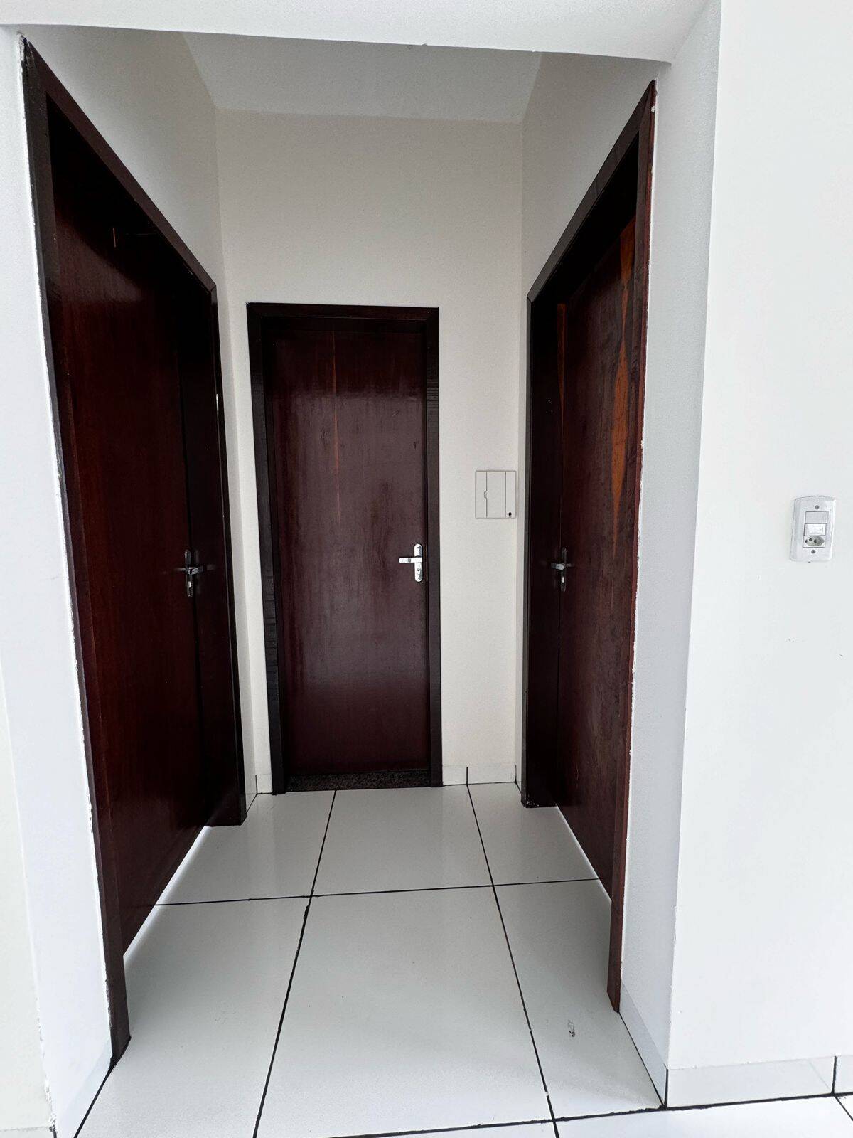 Casa à venda com 2 quartos, 50m² - Foto 13