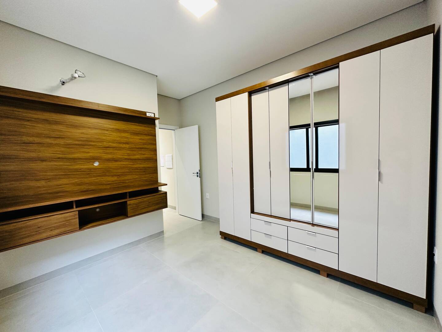 Casa à venda com 3 quartos, 155m² - Foto 8