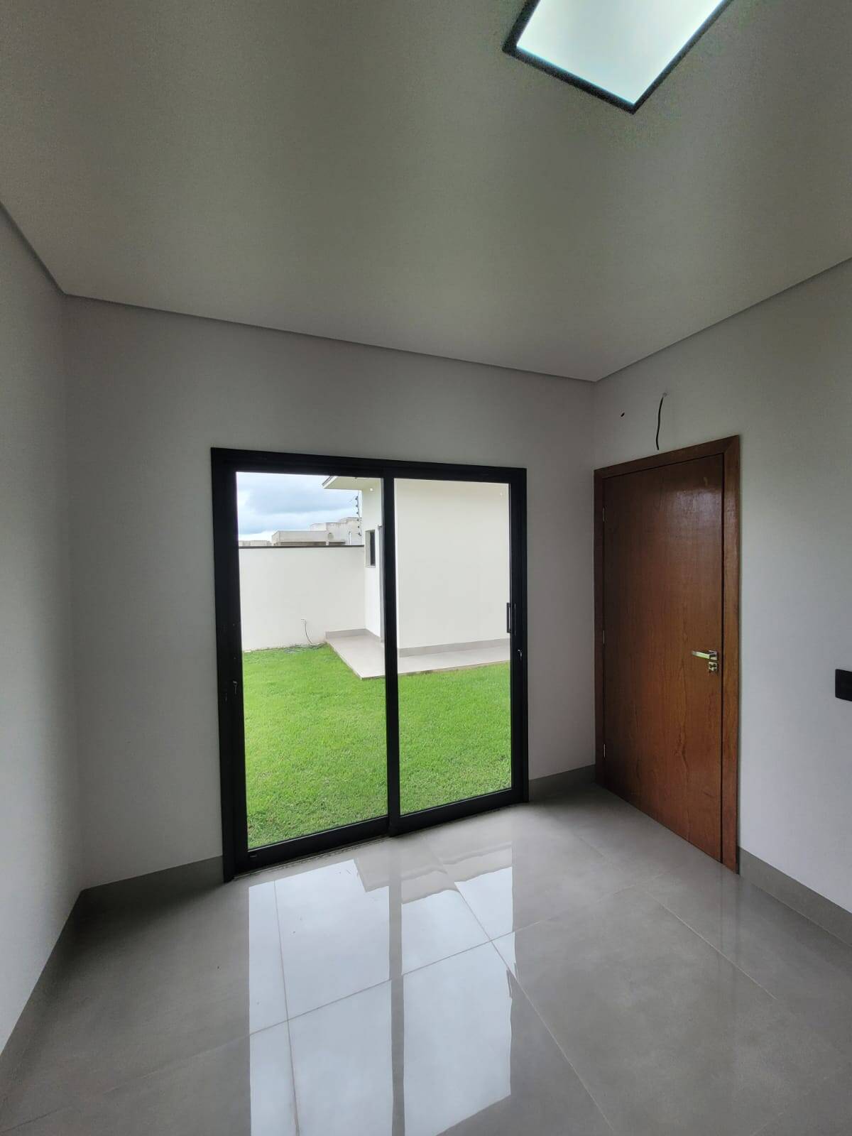 Casa à venda com 3 quartos, 188m² - Foto 4