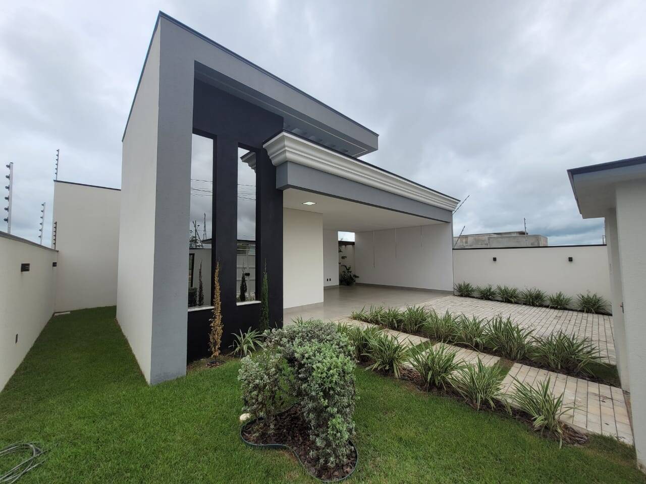 Casa à venda com 3 quartos, 188m² - Foto 2