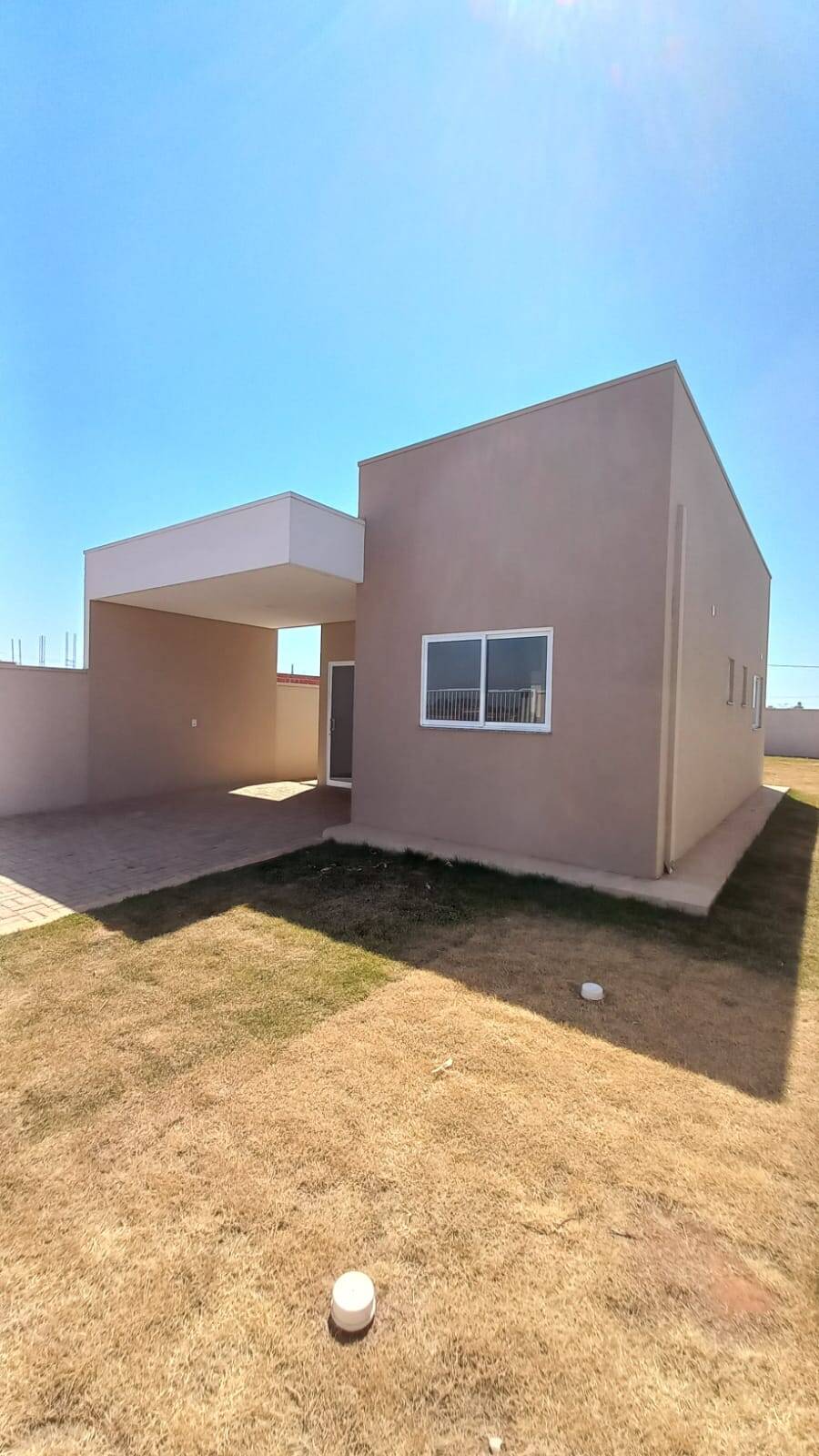 Casa à venda com 2 quartos, 300m² - Foto 1