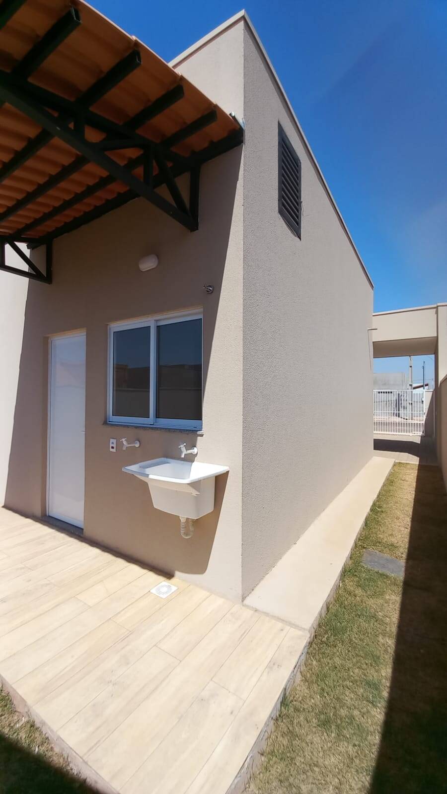 Casa à venda com 2 quartos, 300m² - Foto 6