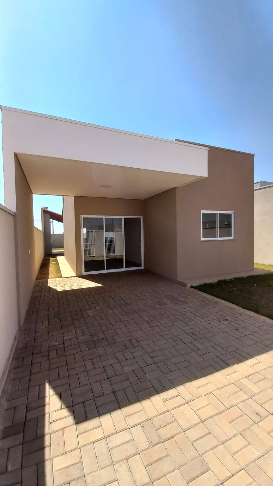 Casa à venda com 2 quartos, 300m² - Foto 2