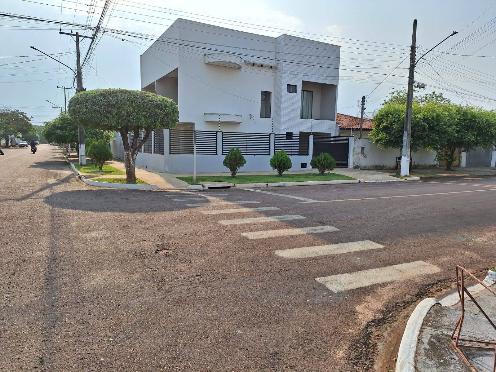 Casa à venda com 3 quartos, 193m² - Foto 2