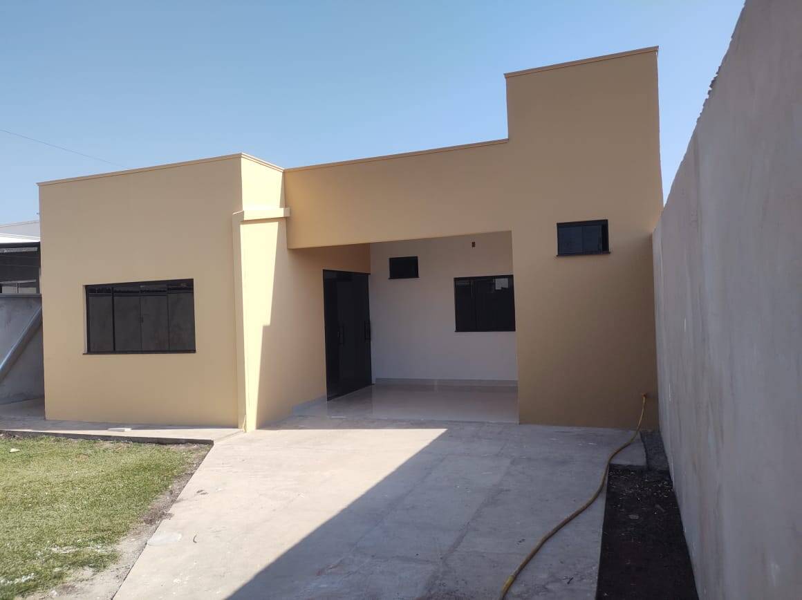 Casa à venda com 3 quartos, 95m² - Foto 1