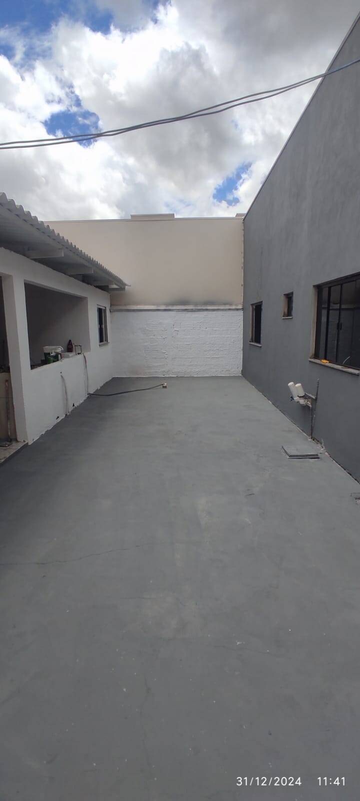 Casa à venda com 4 quartos, 193m² - Foto 4